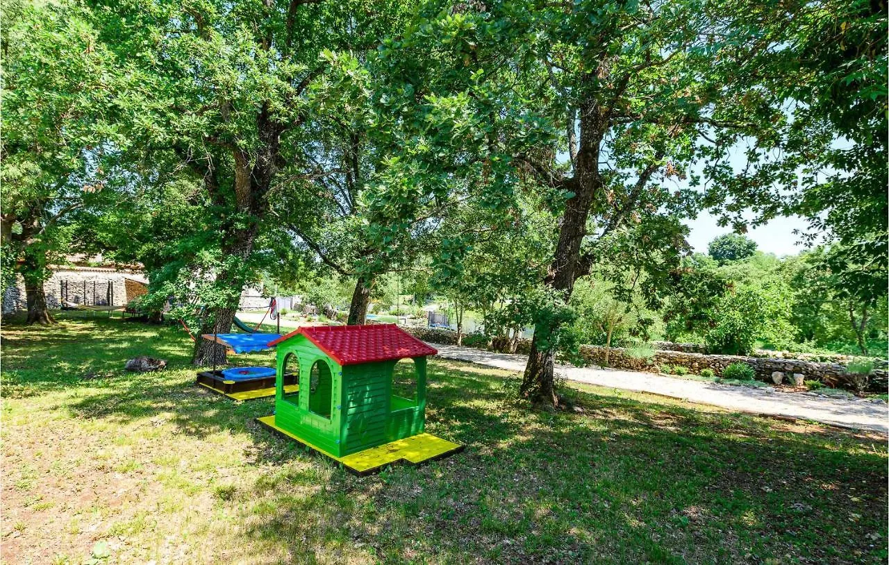 Nice Home In Rezanci With Outdoor Swimming Pool