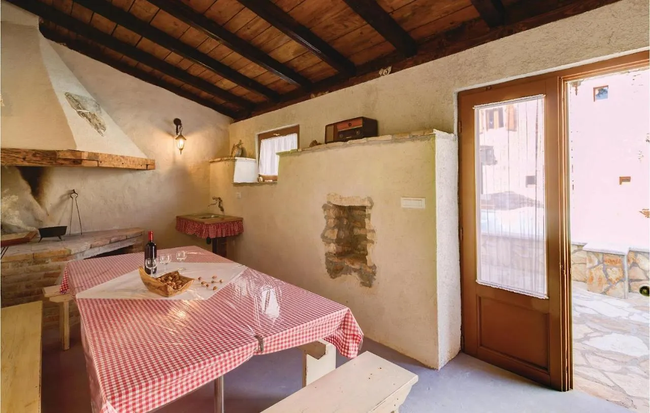 Holiday home Nice Home In Rezanci With Outdoor Swimming Pool